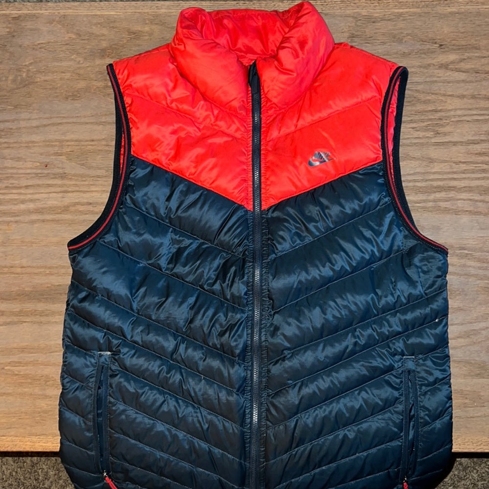 Nike 700 Fill Grey Goose Down Red Blue Puffer Vest
